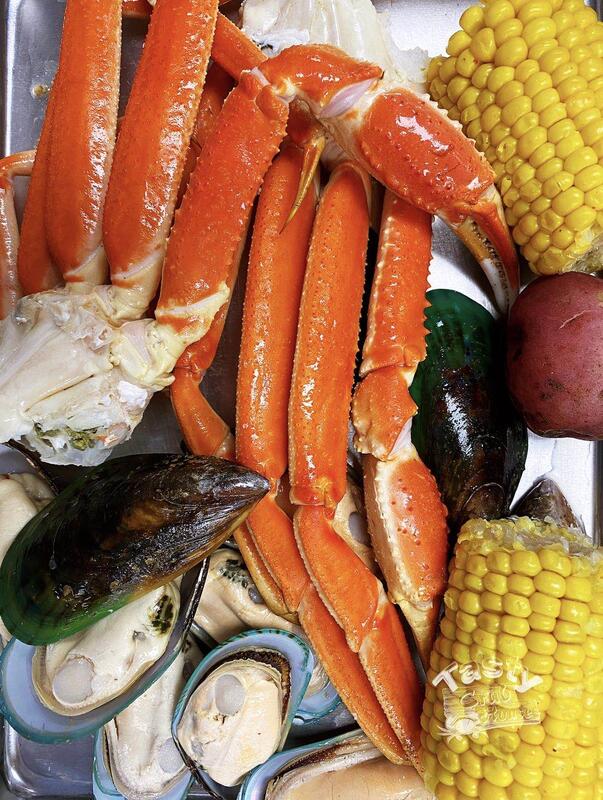 Crab Legs & Green Mussels